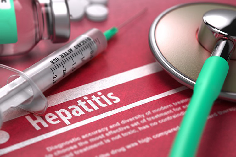 Spritze für Hepatitisimpfung